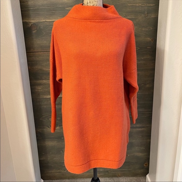 Modern chic buttery soft tunic sweater dress NWT Size XS - Picture 4 of 5